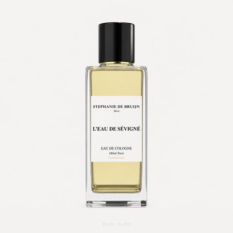 STEPHANIE DE BRUIJN L'Eau de Sevigne